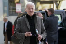 Pokud nepošleme Ukrajině pomoc, přijde o další území, obává se Biden