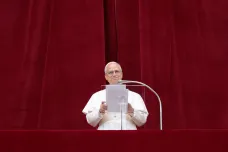 Svět čelí třetí světové válce po kouscích, řekl Lev XIV. Vyzval k míru a konci bojů