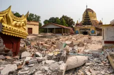 Počet mrtvých po zemětřesení v Myanmaru překročil 1600