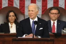 Biden se v projevu o stavu unie vymezoval vůči Trumpovi. Republikáni kritizují váhavost a omezenost prezidenta