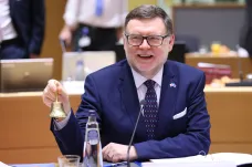 EU pošle Ukrajině miliardu na zajištění chodu státu. Ministři také schválili euro v Chorvatsku