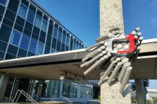 Poplatky pro televizi a rozhlas se zvýší zřejmě od května, schválil Senát