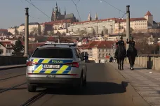 Policisté jsou kvůli fotbalu mezi Spartou a Kodaní ve střehu. Řeší už jeden incident v restauraci