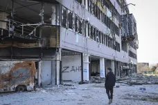 Moskva chce Donbas vylidnit, řekl Zelenskyj. Letiště v Oděse podle úřadů zasáhla ruská raketa
