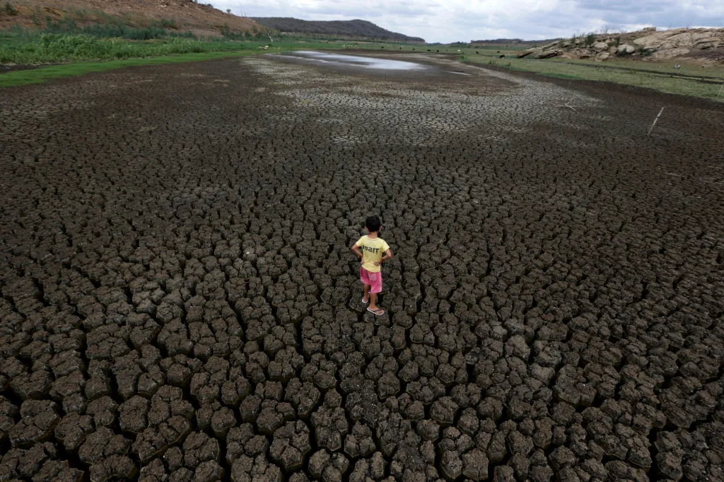 Vyšla zpráva od Mezivládního panelu pro změny klimatu (IPCC), který působí při OSN. Lidská činnost podle závěrů jednoznačně způsobuje růst teploty na Zemi, stojí za nedávnými zásadními výkyvy klimatu