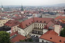 Nová multifunkční hala i škola. Řada měst chce v příštím roce více investovat