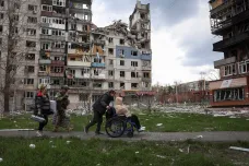 Rusové reagují na pobídky k míru zesílením útoků na ukrajinské civilisty