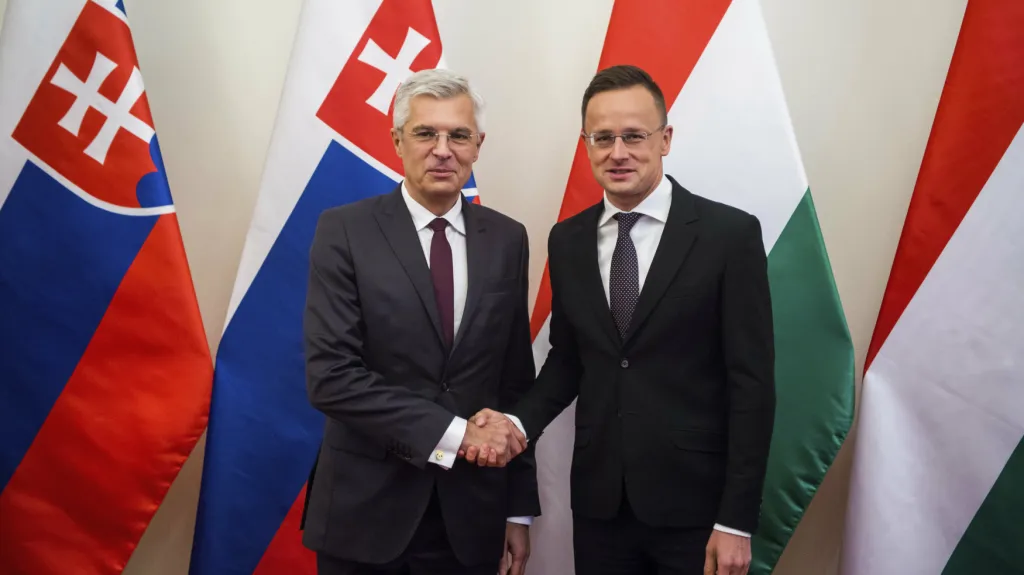 Ivan Korčok (vlevo) a Peter Szijjarto