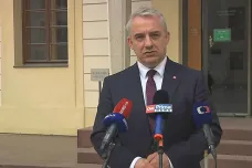 Zástupce prezidenta se bude účastnit tripartity, řekl Středula po jednání na Hradě