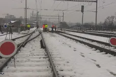 Výluka na mostě přes Svratku v Brně skončila. Kolej na Jihlavu zůstává zavřená