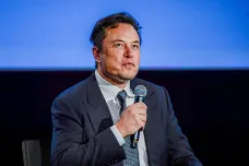 Musk přišel o prvenství v žebříčku nejbohatších. Poprvé je v čele Evropan