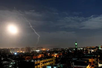 Izrael útočil raketami u Damašku, píší tamní média