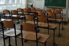 Kritika Beka uvnitř koalice sílí, přidala se i TOP 09