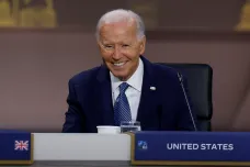Bidenovo stáří znepokojuje veřejnost i politiky