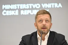 Rakušan: Výhrůžky školám mají pravděpodobně zahraniční původ