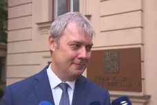 Ještě nenastoupil, už se omlouvá. Tuleja publikoval v potenciálně predátorských časopisech