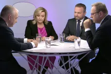 OVM: Potraviny zlevňují, hlásá optimismus Jurečka. Málo, krotí ho Schillerová se Středulou