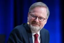 Návrh zákona o přeměnách společností je obecný, netýká se konkrétní firmy, uvedl Fiala