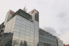 Čistý zisk ČEZu loni meziročně klesl o více než 63 procent. Podle společnosti za to může mimořádná daň