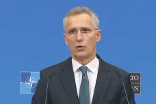 NATO se obává, že si Rusko připravuje záminku k invazi. Moskva je na vpád připravena, řekl Biden