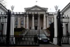 „Opusťte budovu do šesti hodin večer.“ Polsko zabavilo školu ruské ambasády ve Varšavě