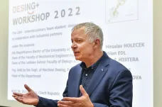 Plzeňská práva ukončila program celoživotního vzdělávání. Nelíbil se akreditačnímu úřadu