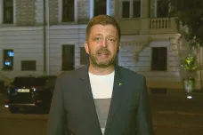 Uprchlíci musí řešit bydlení i po vlastní ose. Na další vlnu běženců jsme ale připraveni, řekl Rakušan