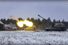 Putin světu připomněl, že konvenční válka hltá životy i munici hrozivým tempem