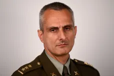 Velitel vojenské policie Foltýn skončí na vlastní žádost ve funkci, uvedl Ekonomický deník