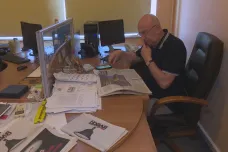 Novaju Gazetu jsme byli nuceni pozastavit, ale nevzdali jsme se, říkají novináři ruského nezávislého listu